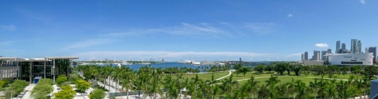Miami Florida skyline for business phone system providers in the Miami metro area.
