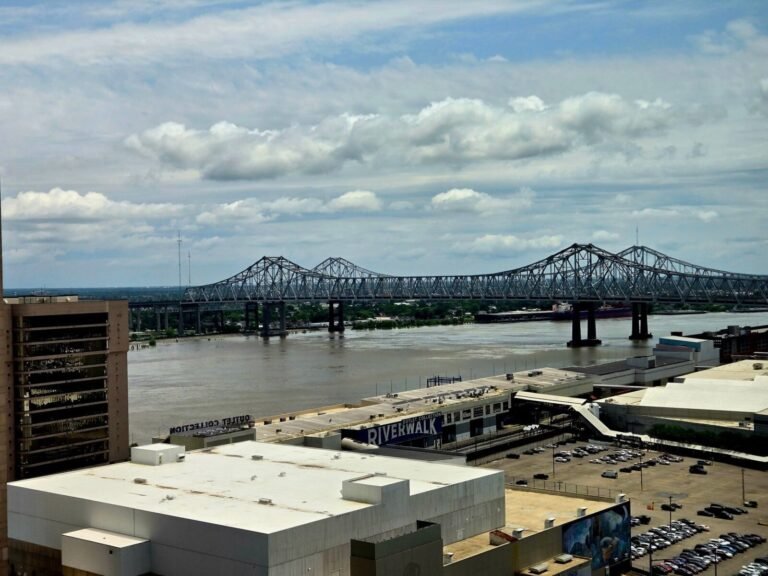 Baton Rouge Louisiana skyline for business phone system providers in the Baton Rouge metro area.