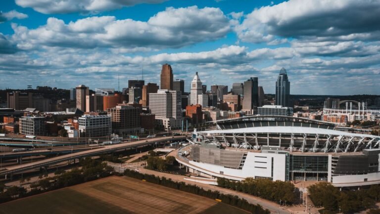 Cincinnati OH-KY-IN skyline for business phone system providers in the Cincinnati metro area.